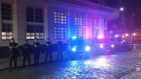 Eles foram abordados pelos guardas em um cruzamento da Avenida Kennedy - Imagem: Divulgação/ G1