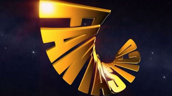 10% de visão precisou se preparar para ministrar palestras. Apenas o fato de aprender a girar o tronco de um lado para o outro, como se estivesse olhando para o público, fez toda a diferença - Imagem: Redes Sociais