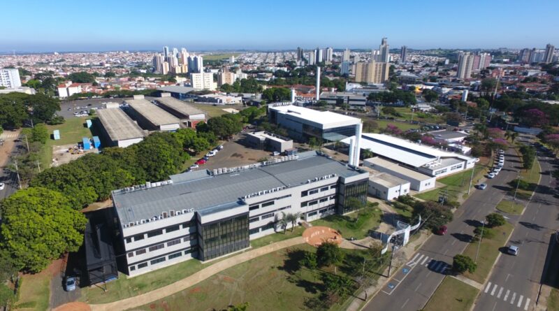 Medicina da UniMAX conquista nota máxima no MEC