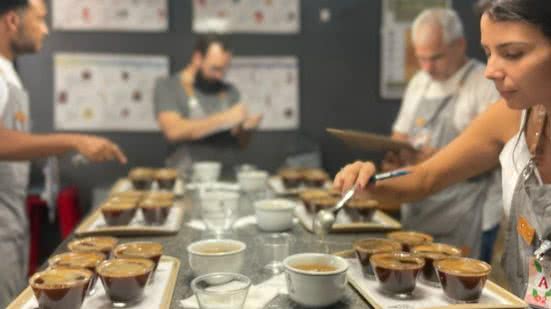 Os participantes passarão por exercícios de degustação - Imagem: Divulgação/ Jornal da Orla