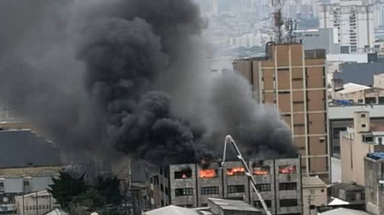 Chamas foram totalmente extintas por volta das 22h da noite de quinta (30) - Imagem: Divulgação/ ISTOÉ