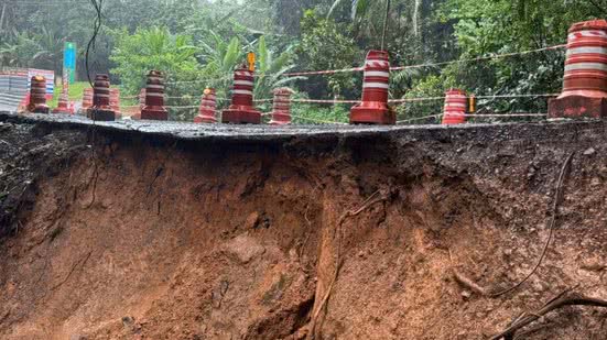 Deslizamento de terra - Imagem: Reprodução/Defesa Civil
