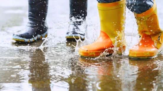 Nível do mar poderá alcançar até 1,6m na baía de Santos - Imagem: Freepik