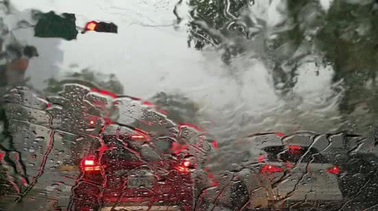 Na Ponta da Praia, em Santos, verificarm-se 129 mm de chuva - Imagem: Pixabay