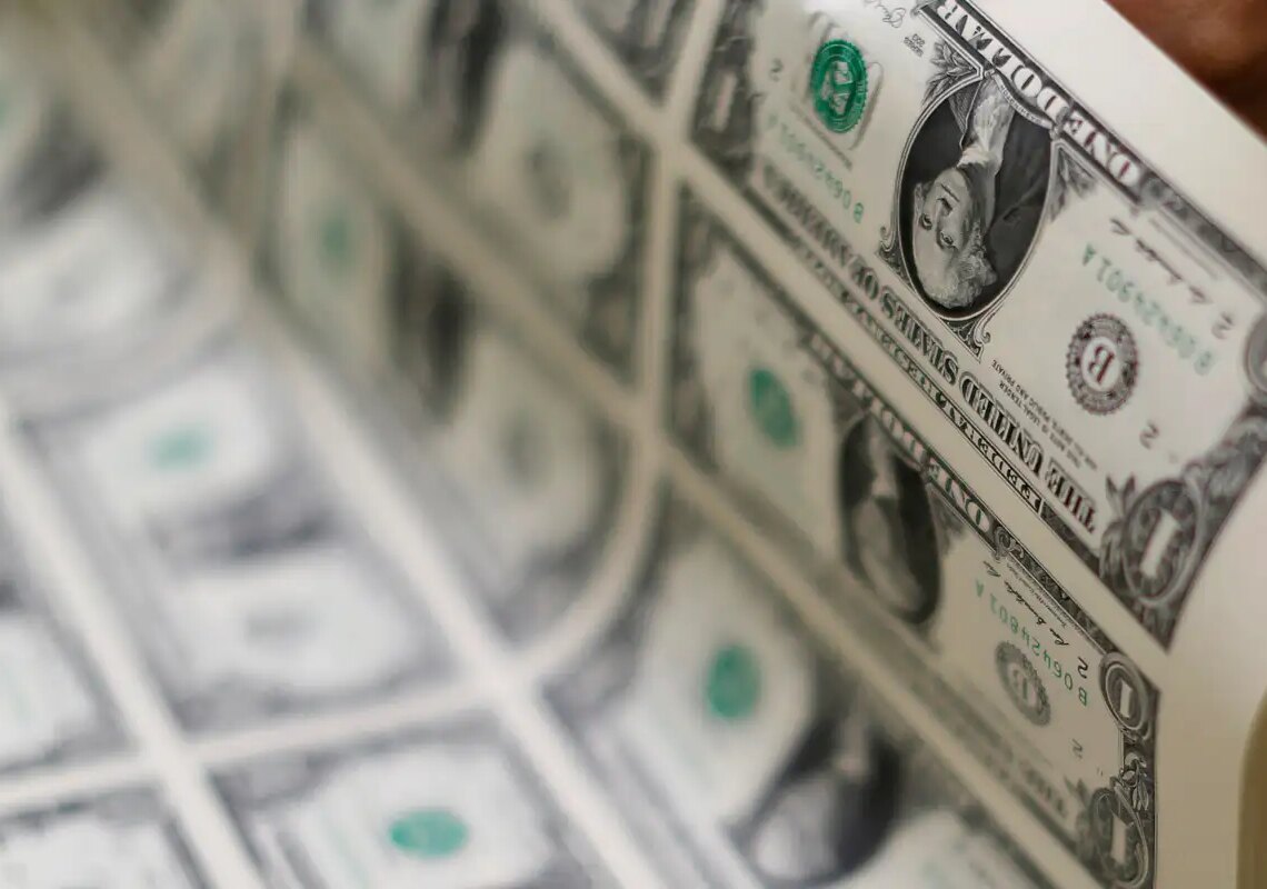 Dólar cai para R$ 5,47 um dia após estresse com Lei Magnitsky