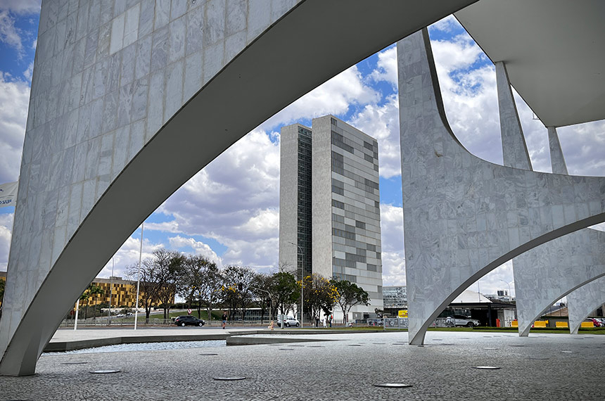 Proposta orçamentária de 2026 chega ao Congresso até domingo — Senado Notícias