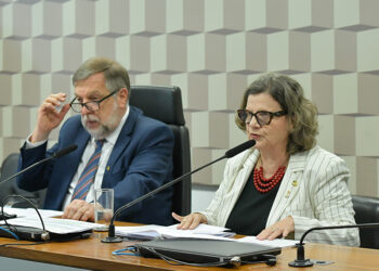 Plano Nacional de Educação tem a décima audiência pública na CE — Senado Notícias
