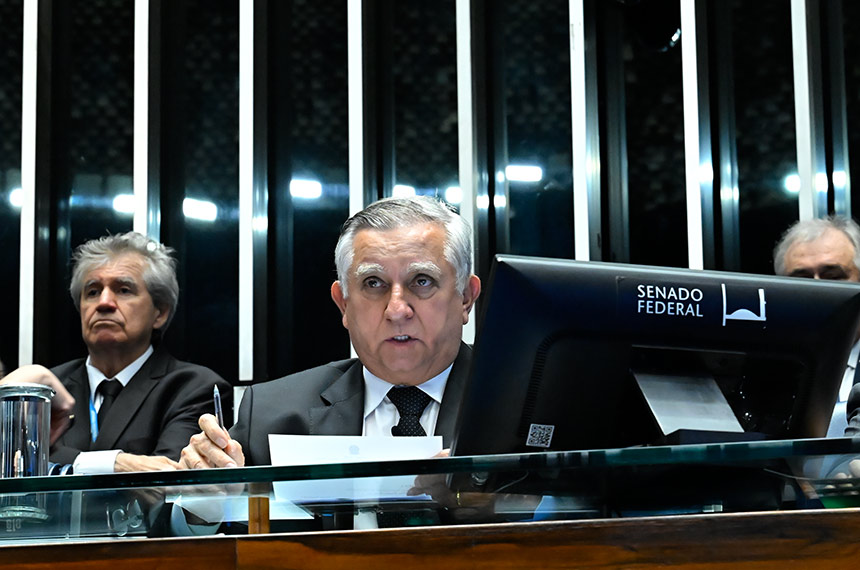 Sessão no Plenário destaca importância social e política da maçonaria — Senado Notícias