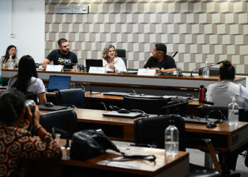 PNE foi quase totalmente descumprido, apontam debatedores — Senado Notícias