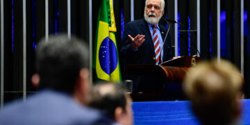 CAE analisa projeto para viabilizar MP que compensa ‘tarifaço’ — Senado Notícias