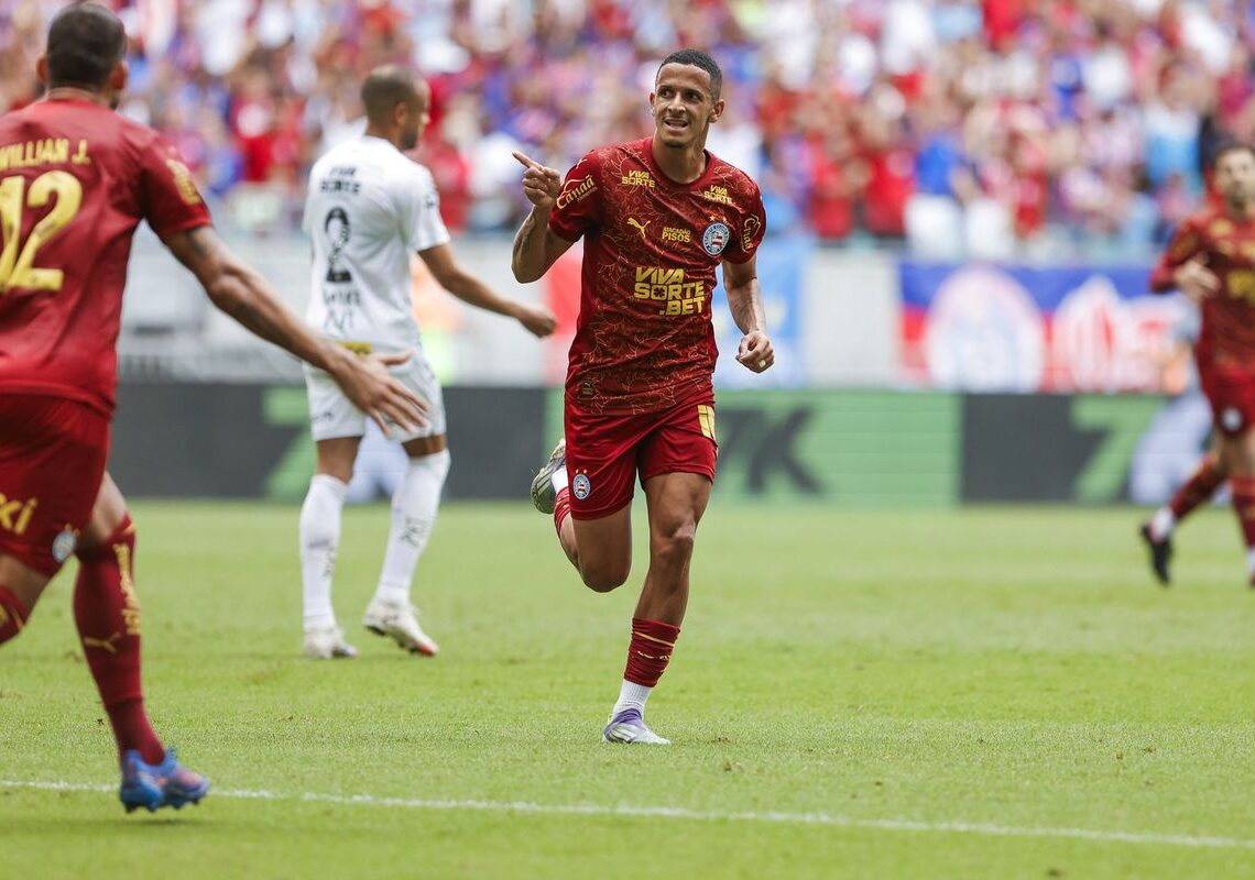 Bahia derrota Santos e ganha força na luta por vaga na Libertadores