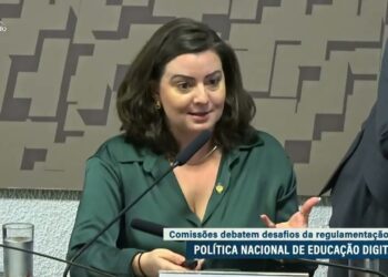 Avanços e desafios da Política Nacional de Educação Digital são debatidos no Senado — Senado Notícias
