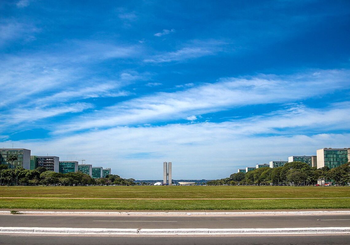 Reforma administrativa avança na Câmara e servidores temem retrocessos