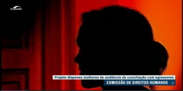 Projeto permite que mulher vítima de violência não vá a audiência com agressor — Senado Notícias