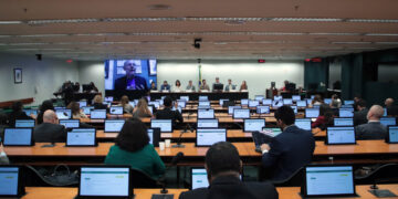 Faltam recursos para enfrentar as mudanças climáticas, dizem agentes públicos — Senado Notícias
