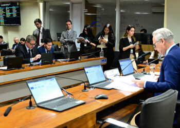CAE autoriza Sergipe a contratar empréstimo de US$ 53,6 milhões para programa digital — Senado Notícias