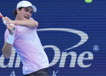 João Fonseca vence estreia contra sérvio e vai à 2ª rodada do US Open