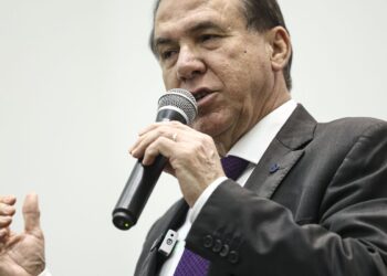 Juro alto preocupa mais que tarifaço, diz Luiz Marinho