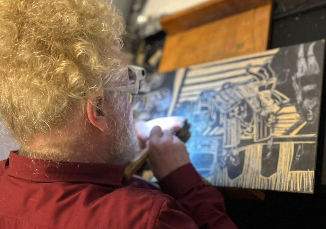 Artista com baixa visão fala da potência de pessoas com deficiência