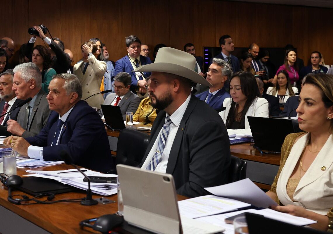 CPMI do INSS convida CGU, AGU e diretor da PF