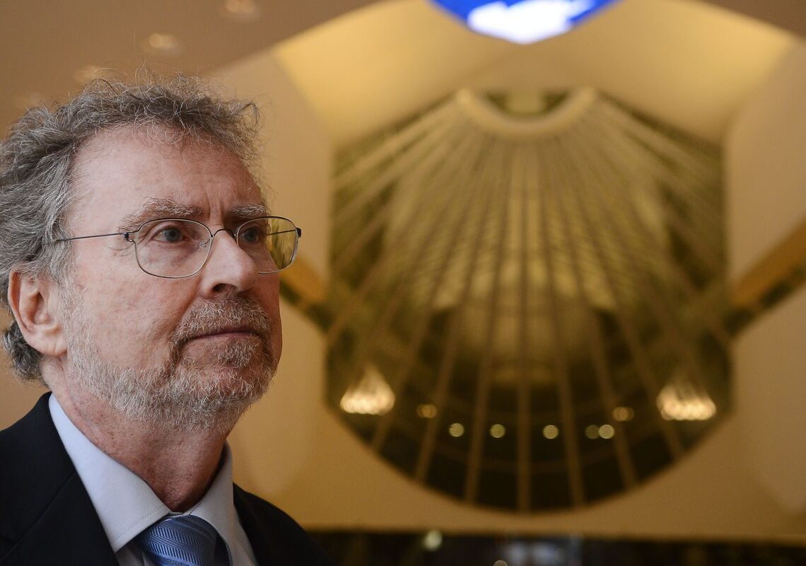 Físico Luiz Davidovich vence prêmio da Academia Mundial de Ciências