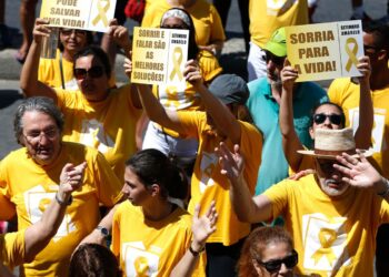 Estudo com dados de 101 países aponta danos do álcool à saúde mental