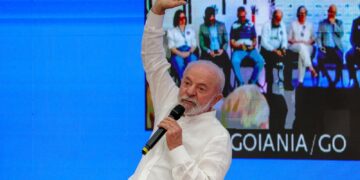 Lula lembra covid e diz que saúde não tem esquerda ou direita