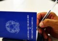 Taxa de desemprego em agosto fica em 5,6% e repete recorde de mínima