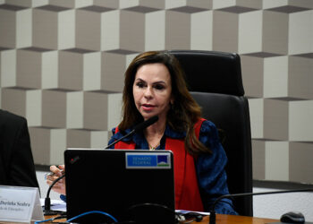 CDH vota incentivo ao trabalho voluntário dos jovens — Senado Notícias