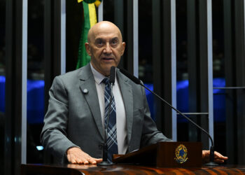 Confúcio Moura faz alerta sobre crimes digitais contra crianças e adolescentes — Senado Notícias