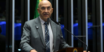 Confúcio Moura faz alerta sobre crimes digitais contra crianças e adolescentes — Senado Notícias