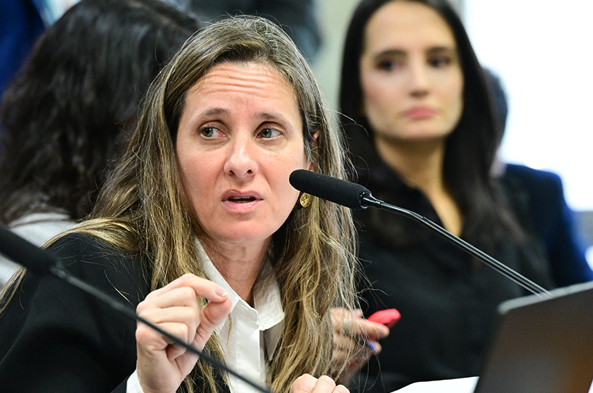 À CPMI, diretora aponta que CGU audita todas as entidades ligadas ao INSS — Senado Notícias