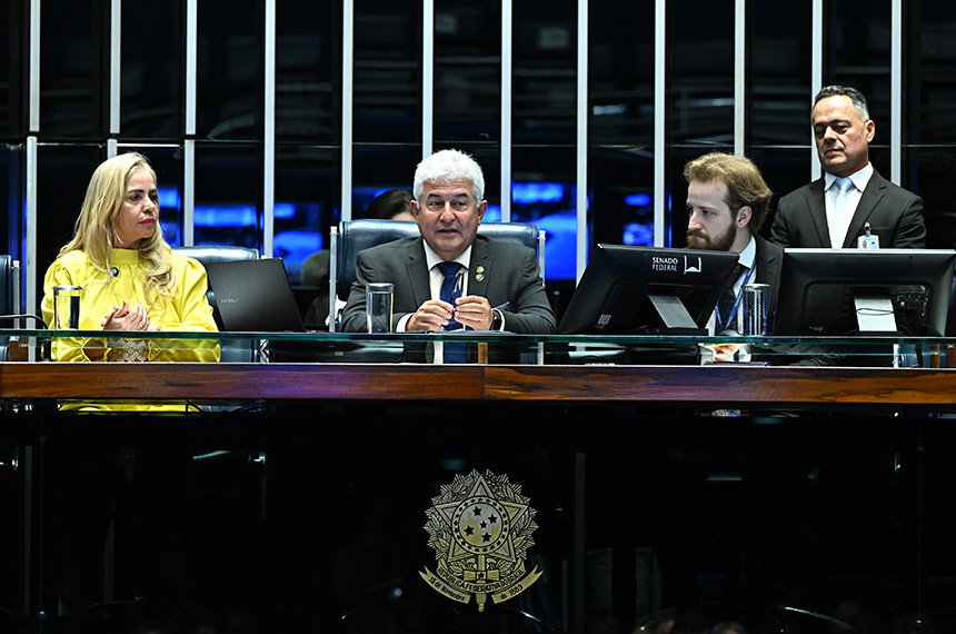 Sessão ressalta papel da ciência e da biologia para o futuro do país — Senado Notícias