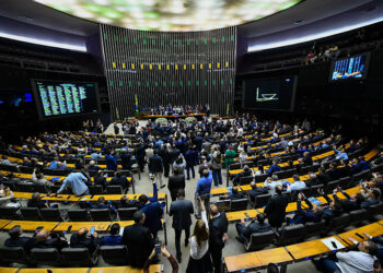 Promulgada emenda que limita pagamento de precatórios; veja novas regras — Senado Notícias