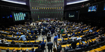 Promulgada emenda que limita pagamento de precatórios; veja novas regras — Senado Notícias