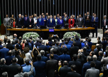 Congresso promulga Emenda com novas regras para precatórios — Senado Notícias