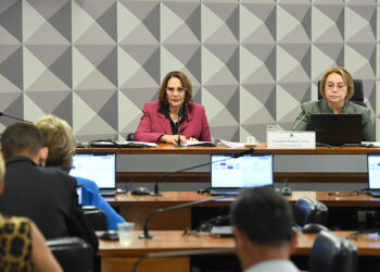Prevenção ao sofrimento psíquico de jovens segue para a CAS — Senado Notícias