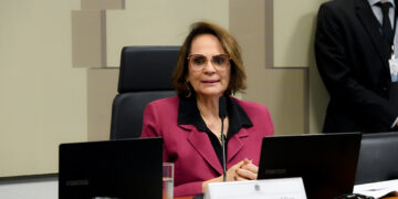 texto aprovado exige alerta ao consumidor — Senado Notícias