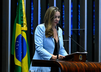 Imunidade não é impunidade, afirma Augusta Brito — Senado Notícias