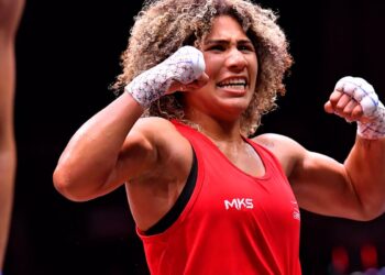 Rebeca Lima é campeã mundial de boxe em Liverpool