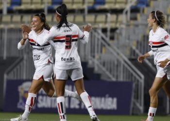 São Paulo vence clássico e avança na Copa do Brasil Feminina