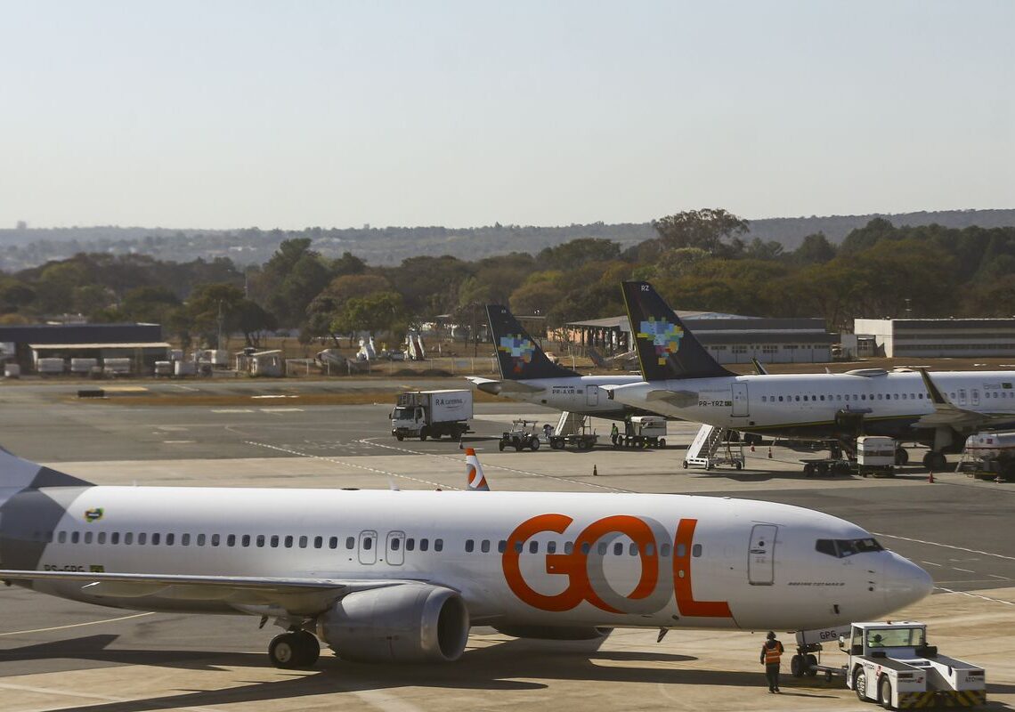 Cade dá 30 dias para Gol e Azul detalharem acordo de cooperação