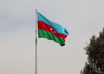 Azerbaijão firma parceria com Brasil para oferecer bolsas de pesquisa