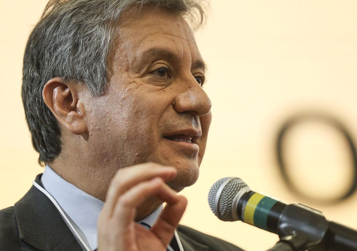 Evento mundial discute novas estratégias de combate à gripe aviária