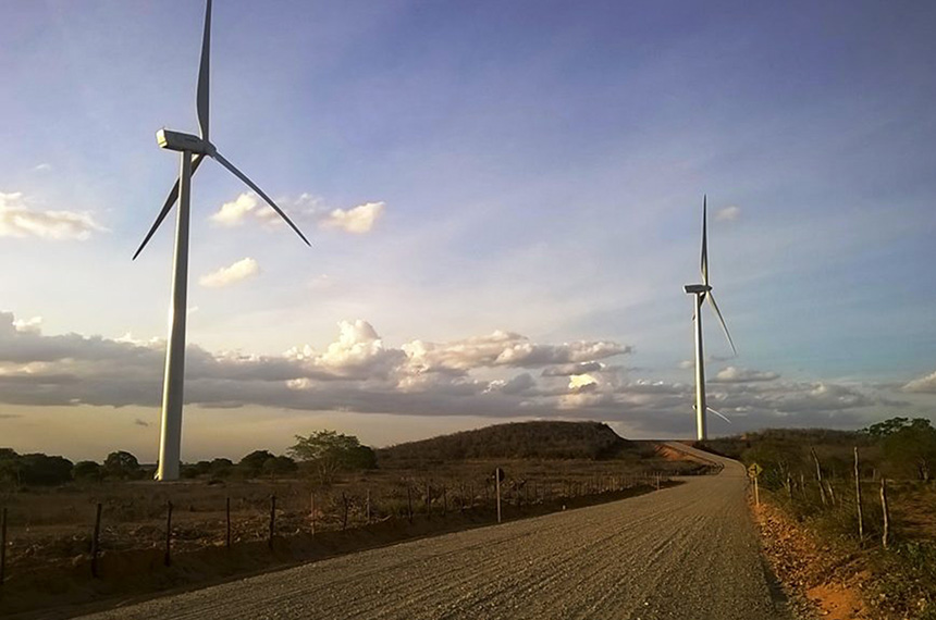 CI debate custos ao consumidor por restrições a energia eólica e solar — Senado Notícias