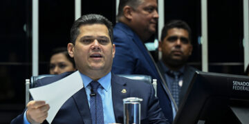 Davi celebra avanço histórico no licenciamento para explorar Foz do Amazonas — Senado Notícias