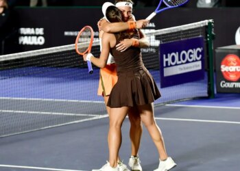 Luisa Stefani e Timea Babos conquistam título de duplas no SP Open