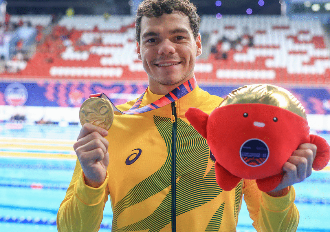 Gabriel Bandeira bate recorde no Mundial de natação de Singapura