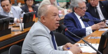 Comissão aprova projeto que obriga governos a criar protocolo contra notícias falsas durante desastres – Notícias