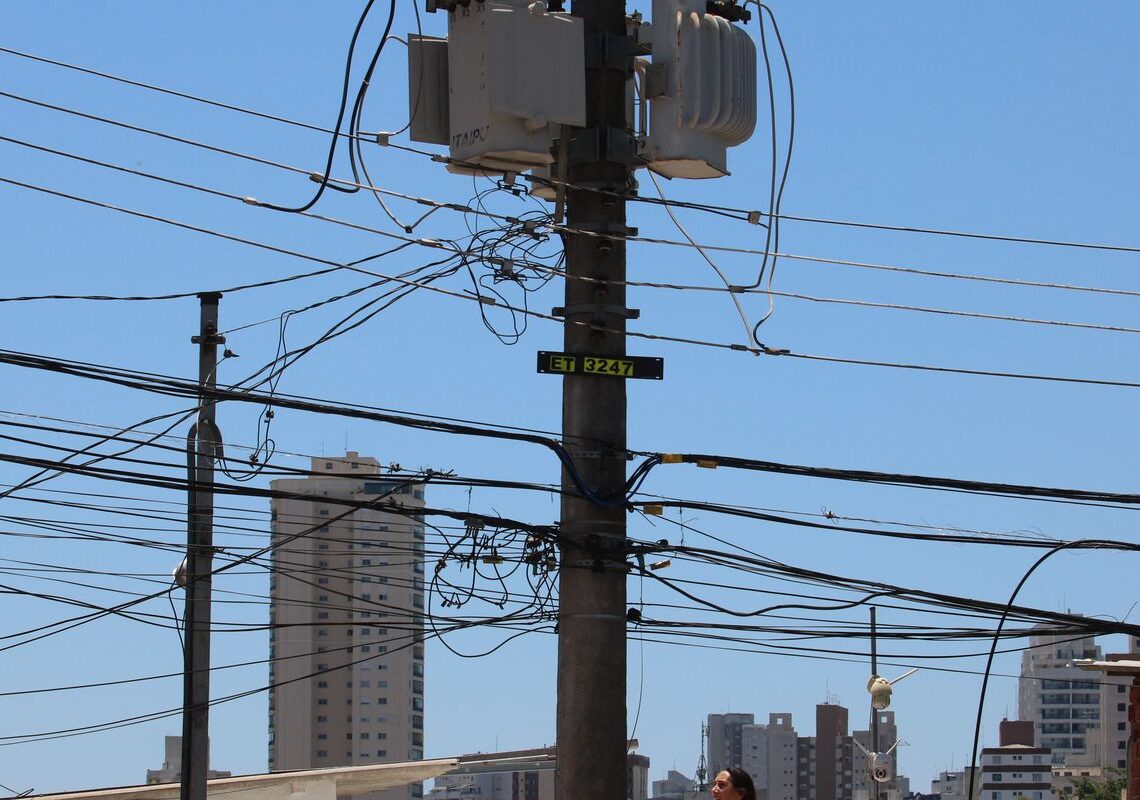 Furto de energia no país gerou custo de R$ 10,3 bilhões em 2024